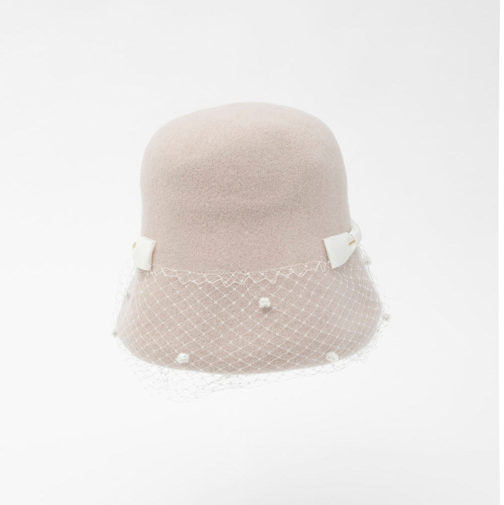 EVELYN - Soft, versatile merino wool cloche with dotted veil and grosgrain bows