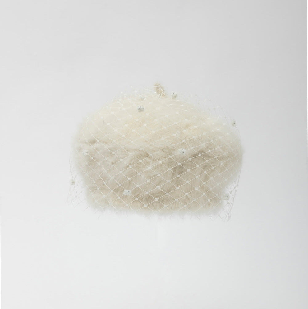 FIFI - Angora beret with dotted veil