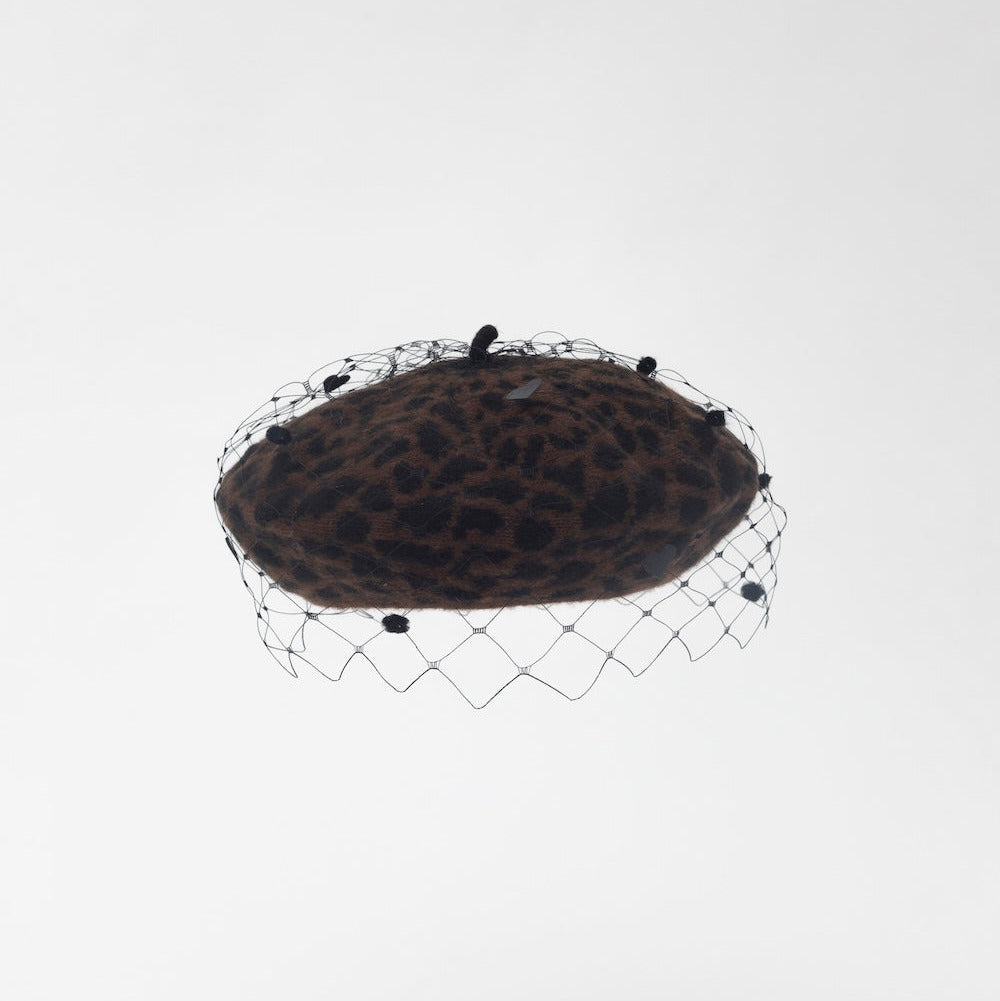 FLOE-LEO - Leopard print wool beret with hearts and dots veil.