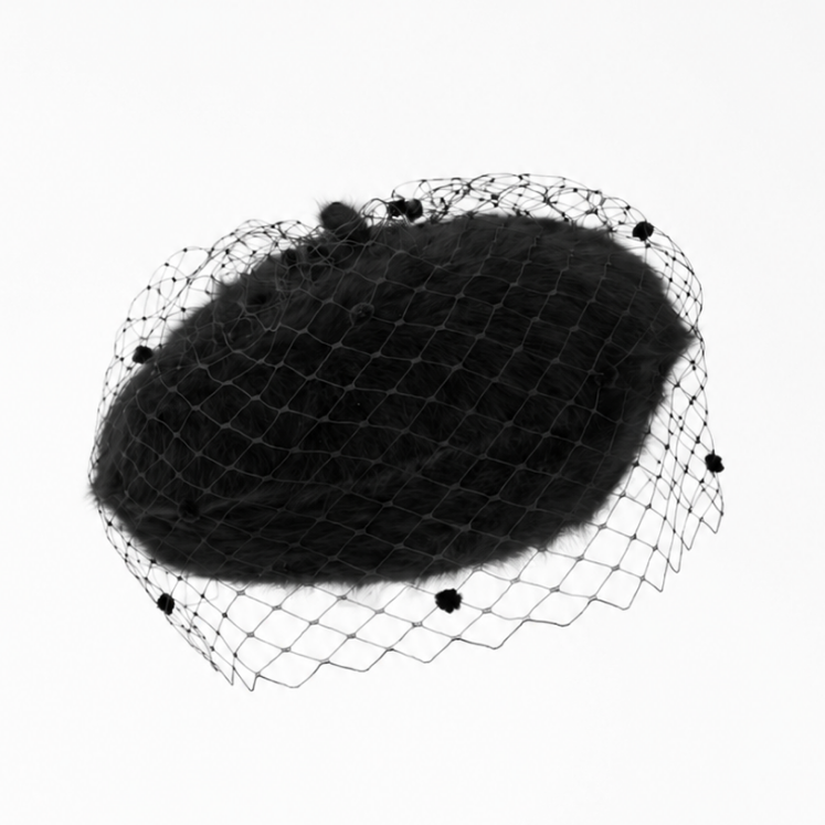 FIFI - Angora beret with dotted veil