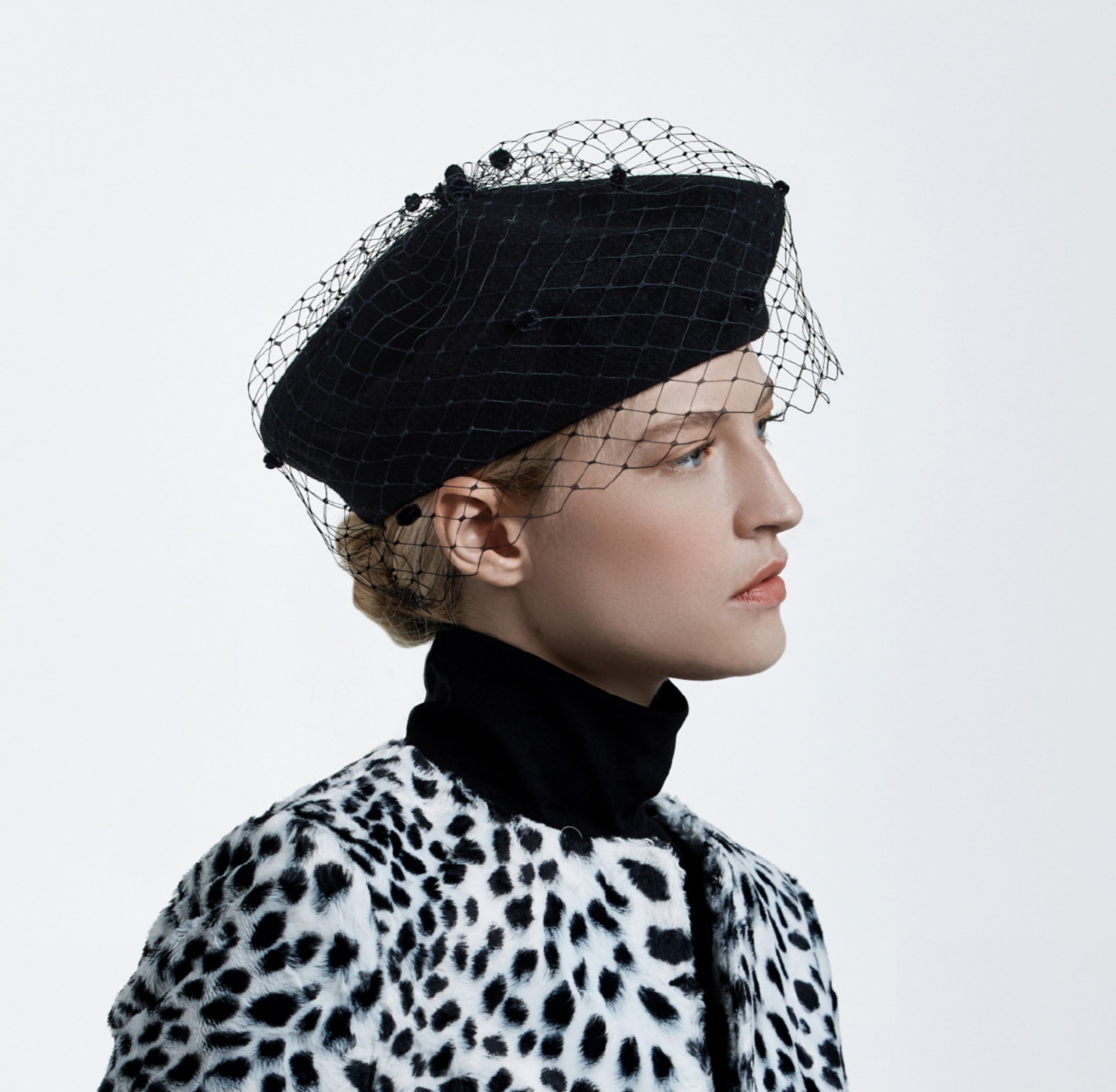 Misa Harada Hats | FLOE DOT | 100% knitted wool beret with dotted veil